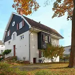 Villa Drei Rosen Ferienwohnung 2
